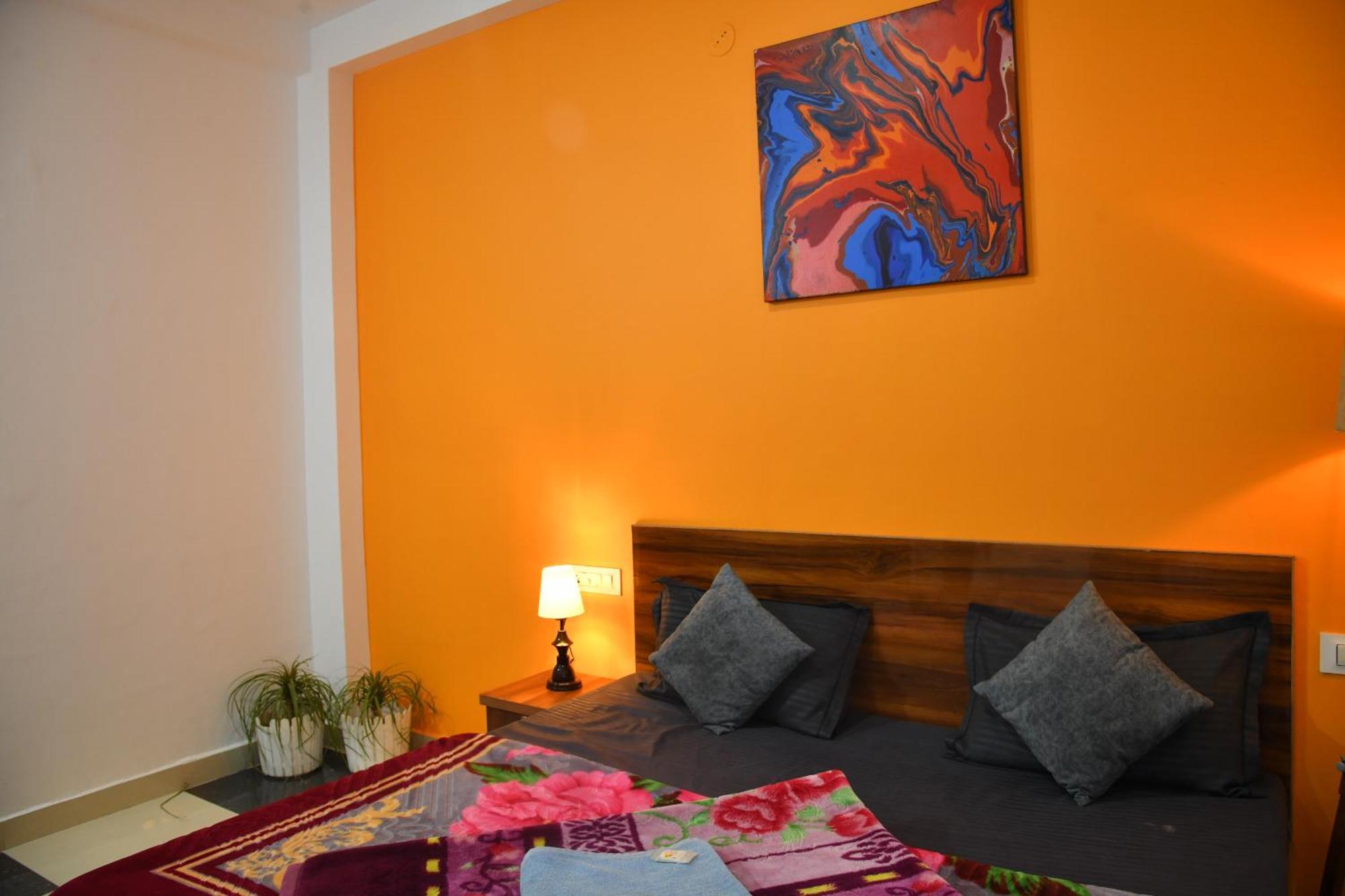 Himtrek Stays, Kasol Luaran gambar