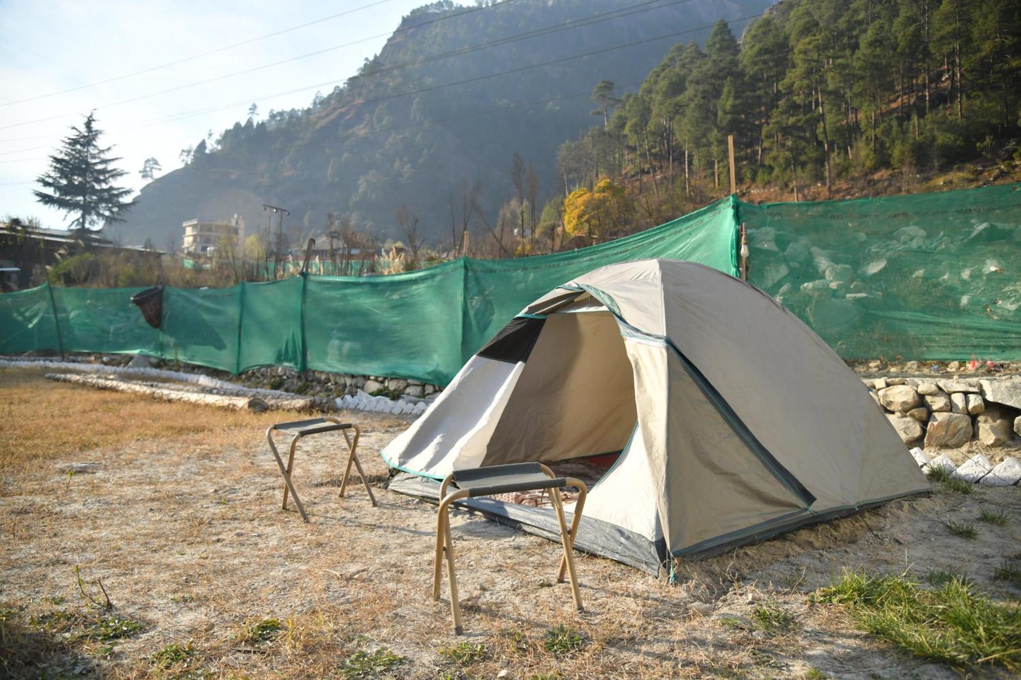 Himtrek Stays, Kasol Luaran gambar