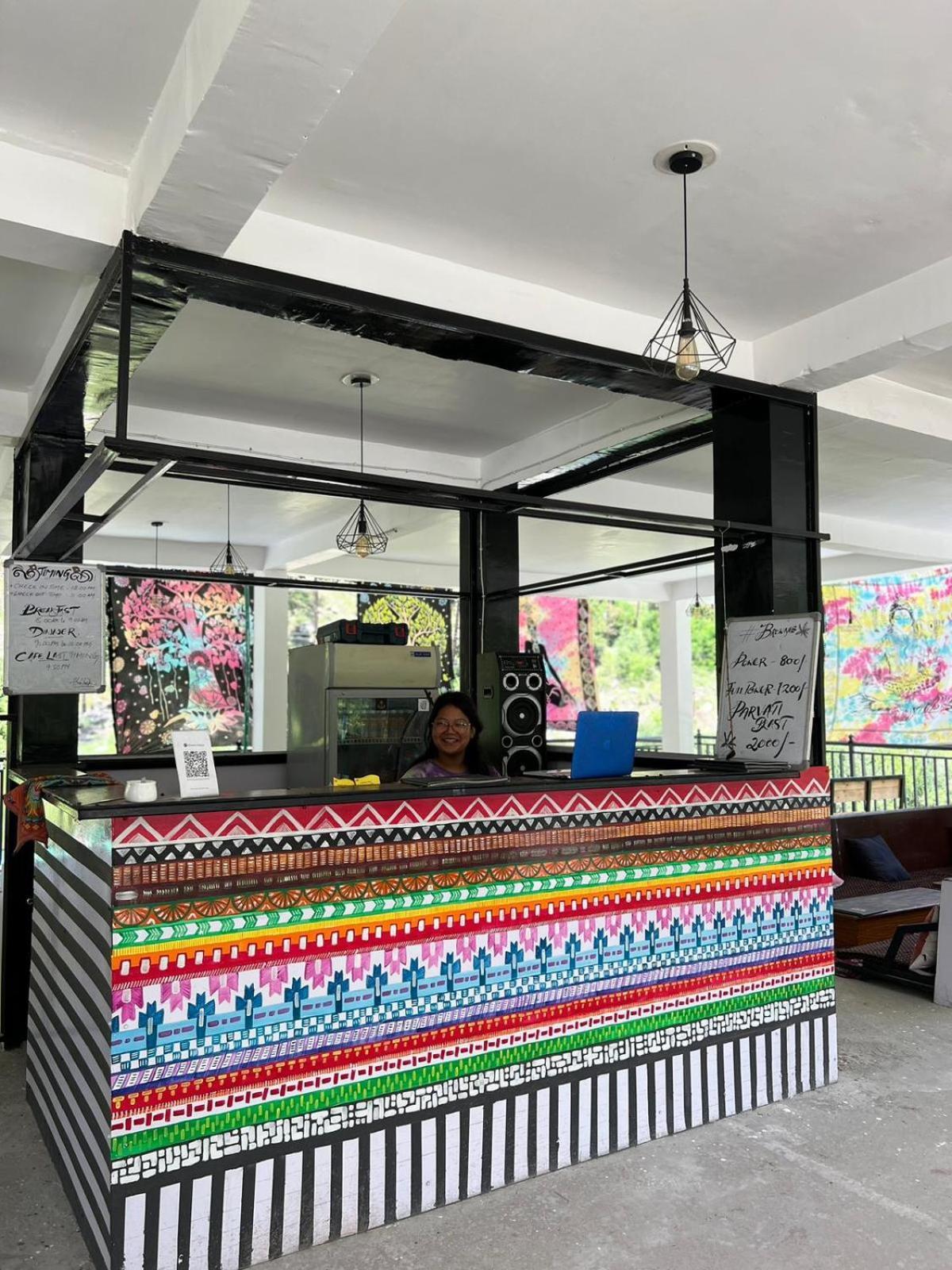 Himtrek Stays, Kasol Luaran gambar